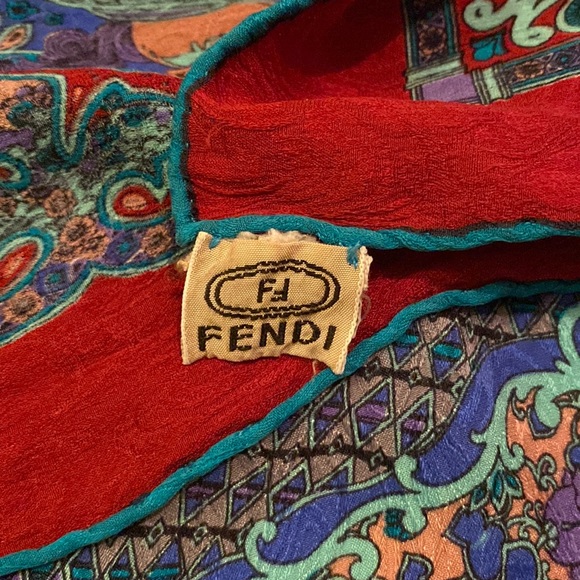 Fendi vintage square silk scarf - Picture 13 of 14